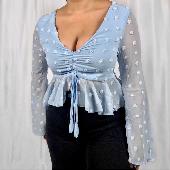 BUNNY BOUTIQUE - Blue Blouse - NWT - Bell Sleeves Ruffle Hem and Polka Dot Print - Picture 3 of 3
